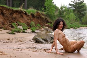 Nude-in-Public-Beachcombers-Dream%21-y6w5mrg05l.jpg