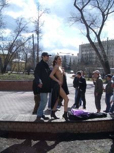 Nude in Public - Crowd Pleaser!s6xg68whm1.jpg