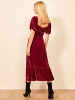 44890705_suzanne-dress_crimson_3.jpg