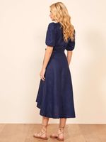 44890748_waves-dress_danube_3.jpg