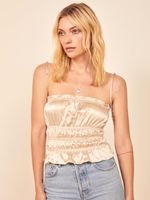 44890768_wolf-circus-marcel-pendant-neck